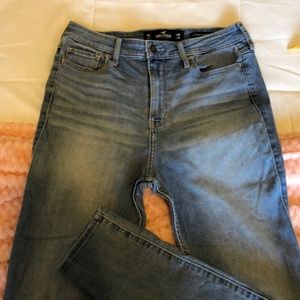 Hollister Ultra High Rise Light Wash Jeans